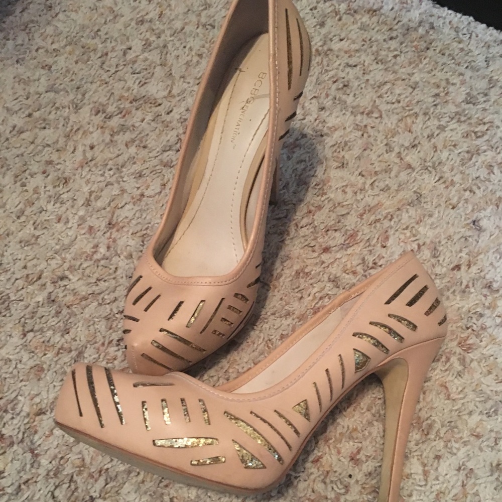 Bcbg pumps